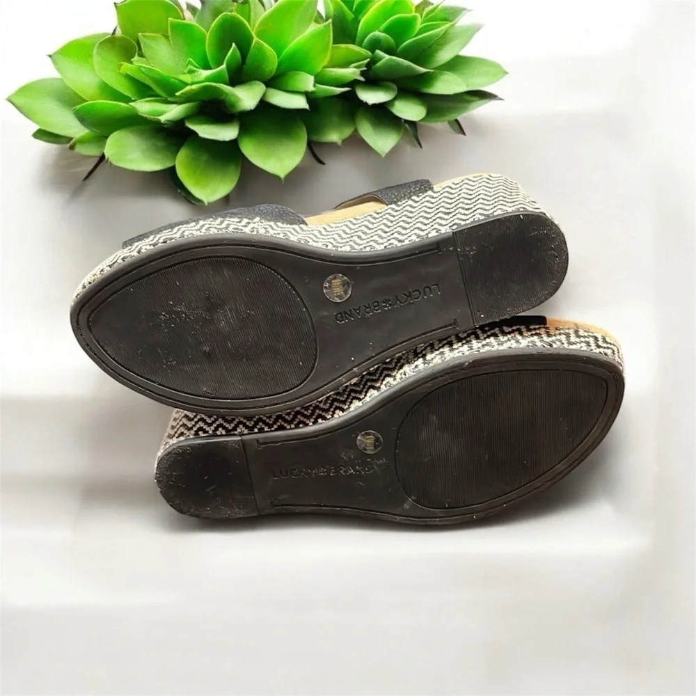 Lucky Brand Yejidas Sandals size 9